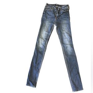 Hollister Ultra High-Rise Super Skinny Jeans